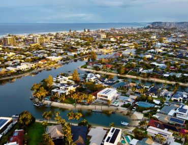 Mermaid Waters: Gold Coast’s Canal Estates Haven Grows Up Mermaid Waters, Queensland: A Serene Canal Estate Haven