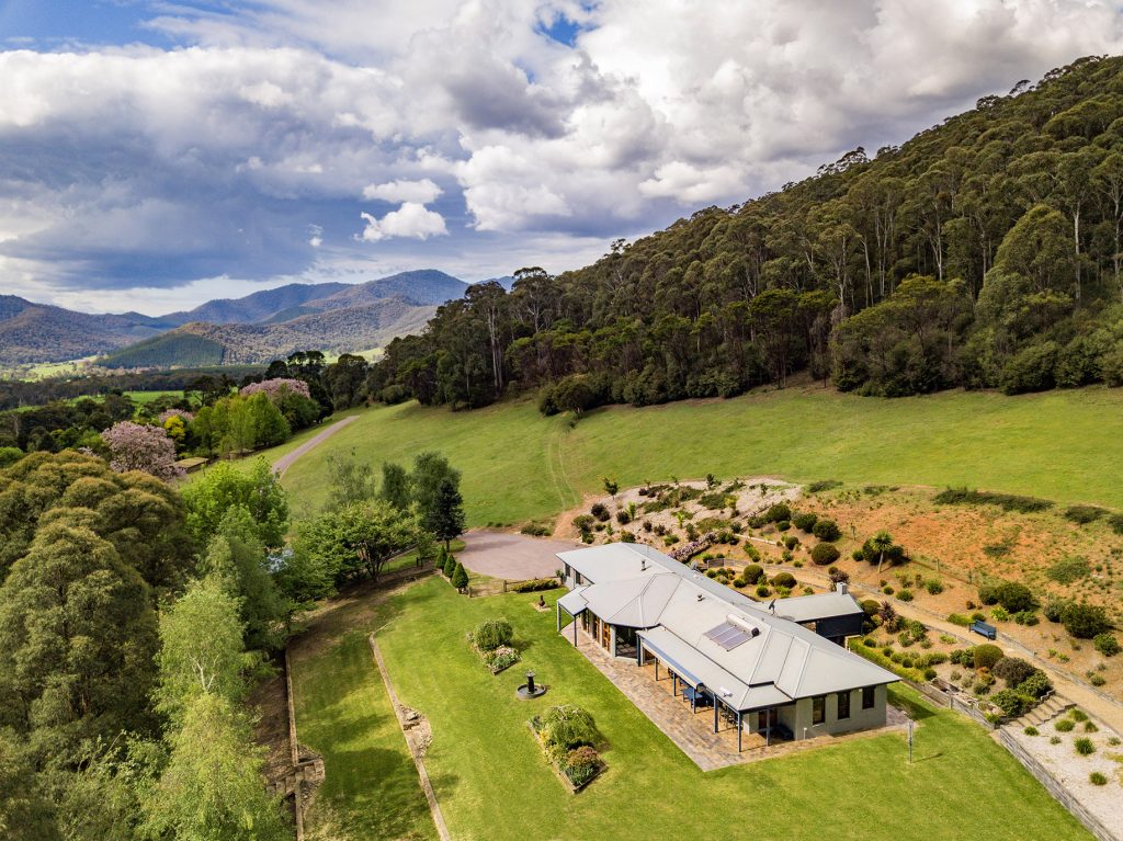 451 Mount Buffalo Road, Porepunkah